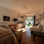 Tra Gli Ulivi 3* Pietra Ligure