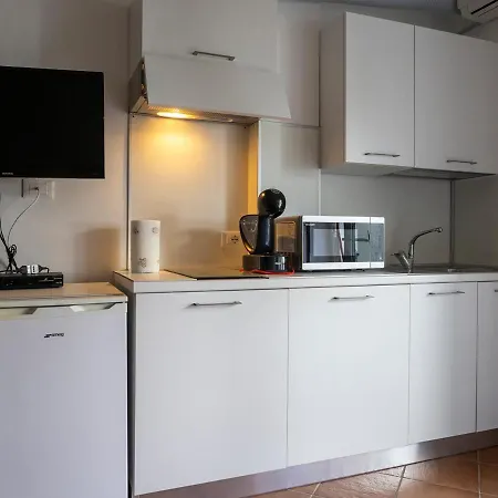 Tra Gli Ulivi Pietra Ligure