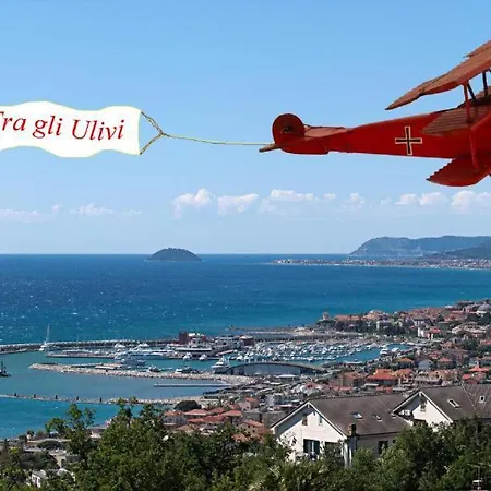 Tra Gli Ulivi Bed & Breakfast Pietra Ligure