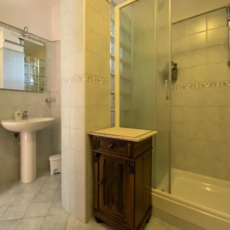 Tra Gli Ulivi 3* Pietra Ligure