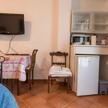 Tra Gli Ulivi Pietra Ligure