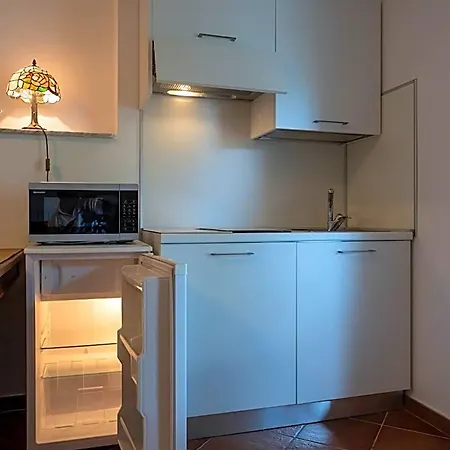 Tra Gli Ulivi Bed & Breakfast Pietra Ligure