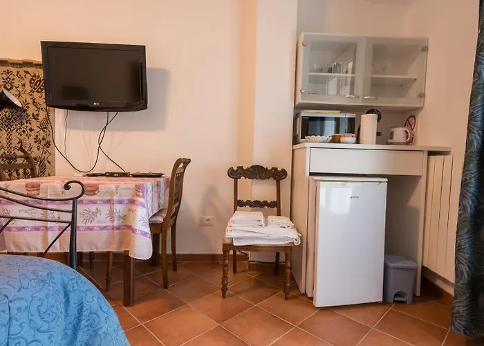 Tra Gli Ulivi Pietra Ligure