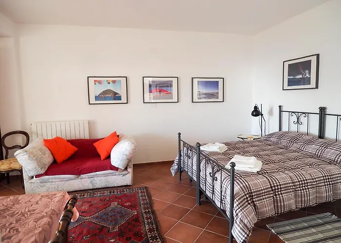 Bed & Breakfast Tra Gli Ulivi 3*