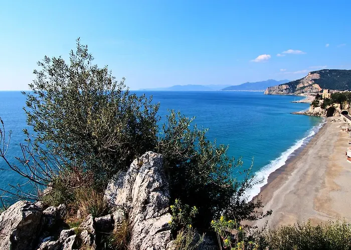 Bed & Breakfast Tra Gli Ulivi Pietra Ligure